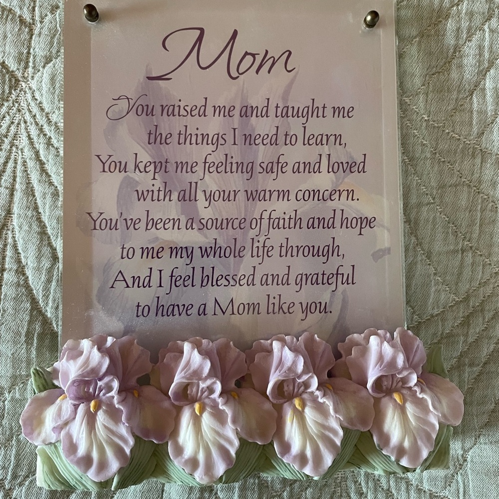 Floral Mom Plaque with Purple Flowers